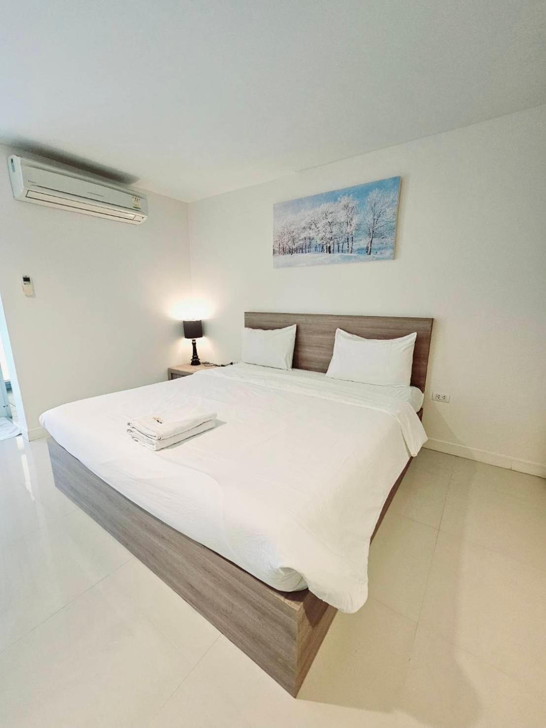 Similan Mansion Hotel Bang Saen Exterior photo